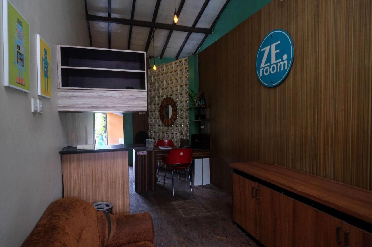 Hotel Reddoorz Near Lotte Mart Maguwoharjo Yogyakarta Zewnętrze zdjęcie