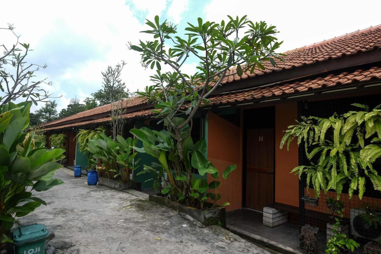 Hotel Reddoorz Near Lotte Mart Maguwoharjo Yogyakarta Zewnętrze zdjęcie