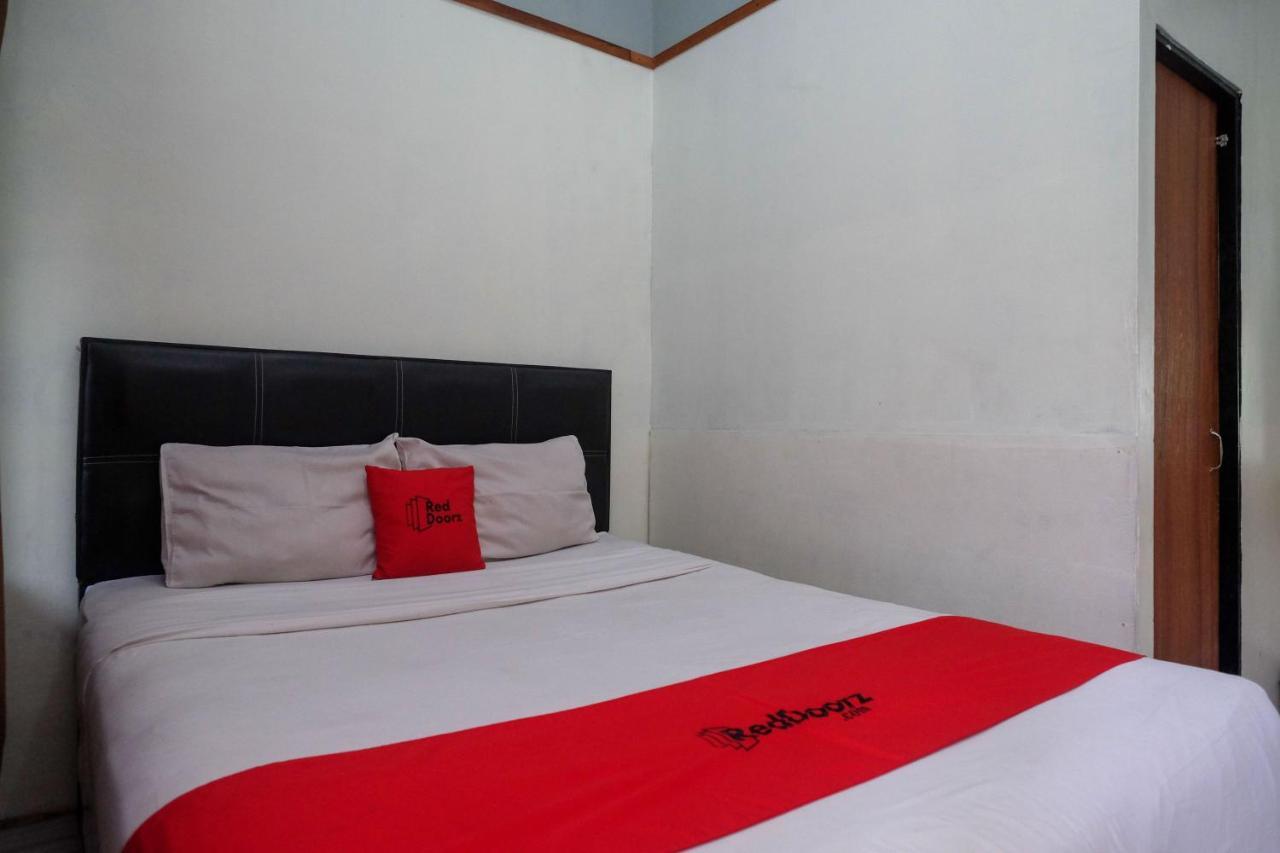 Hotel Reddoorz Near Lotte Mart Maguwoharjo Yogyakarta Zewnętrze zdjęcie