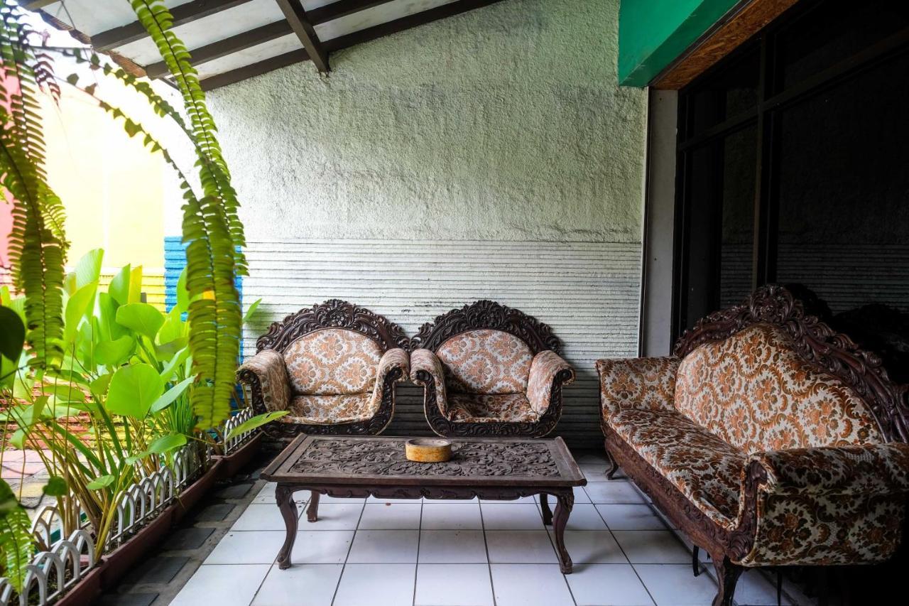 Hotel Reddoorz Near Lotte Mart Maguwoharjo Yogyakarta Zewnętrze zdjęcie