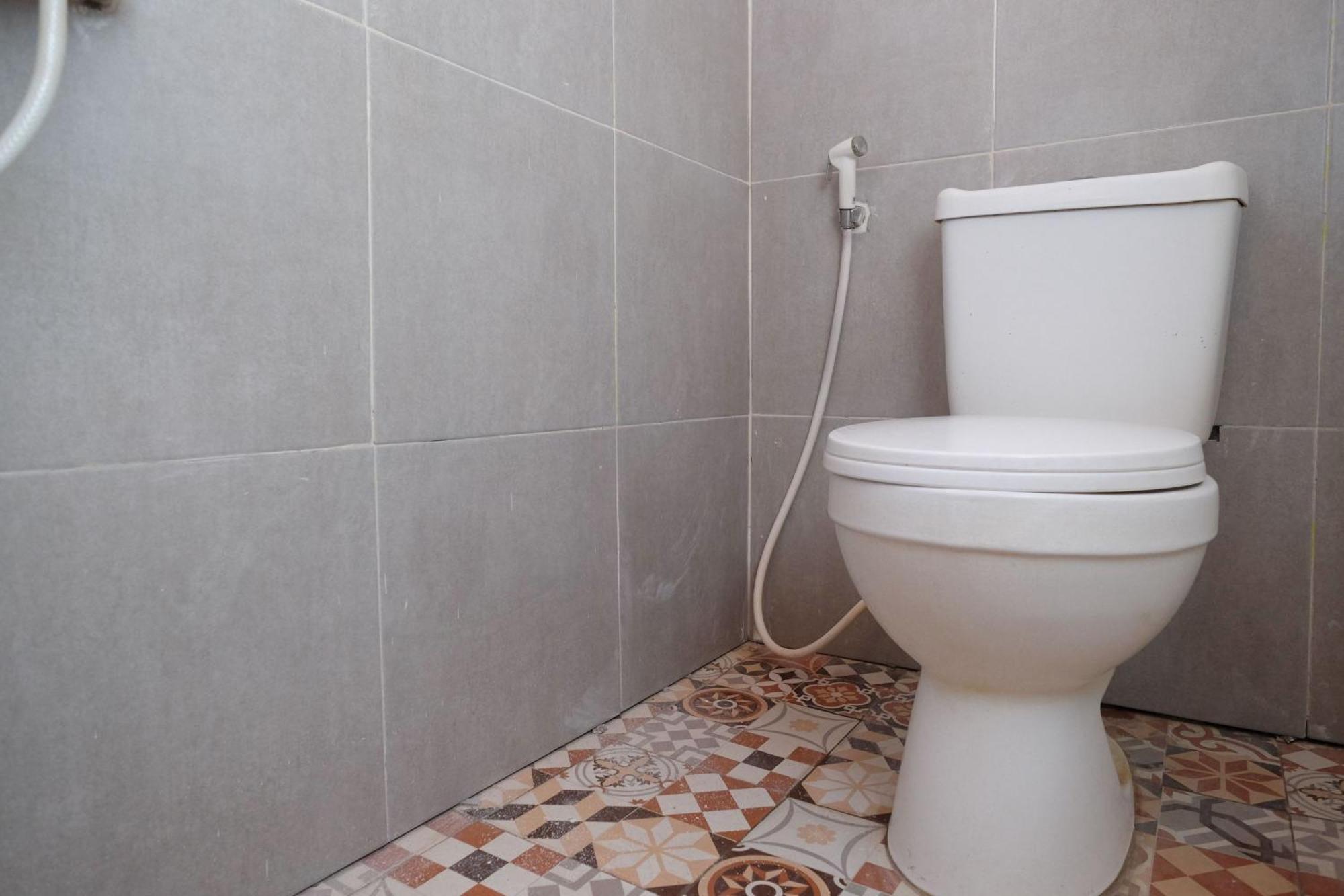 Hotel Reddoorz Near Lotte Mart Maguwoharjo Yogyakarta Pokój zdjęcie